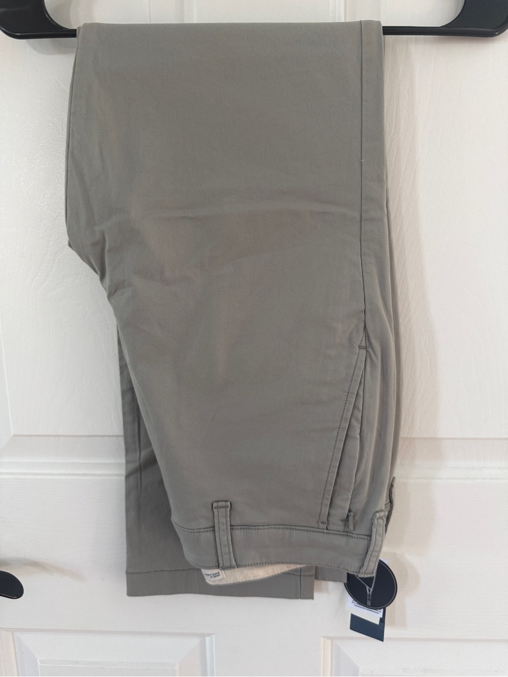 Hollister Men's Chino Pants in Olive Gray